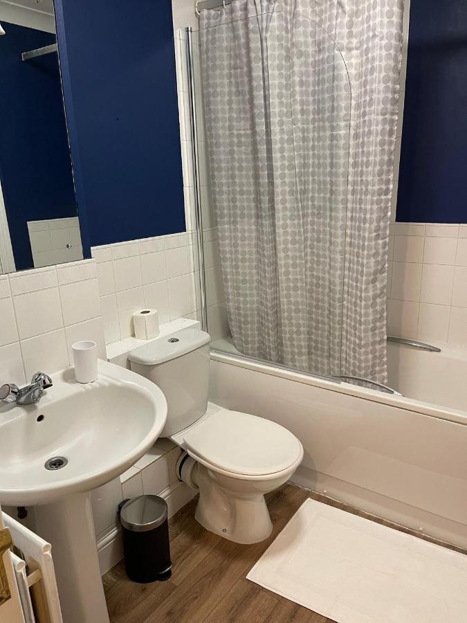 Apartmán Stunning Studio Flat - Free Parking - 3 Min From Sutton Station Exteriér fotografie
